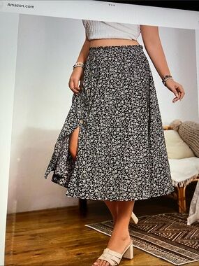 First option  blue  with white daisy cover buttons Button-Front Midi Skirt
